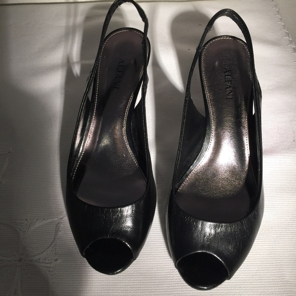 ❤️SOLD❤️ - Picture 2 of 3